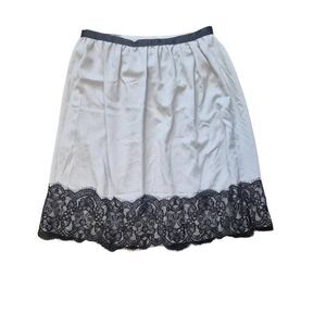 Jody California Women's Silver Poly & Black Lace Lined Slip Skirt NEW NWT